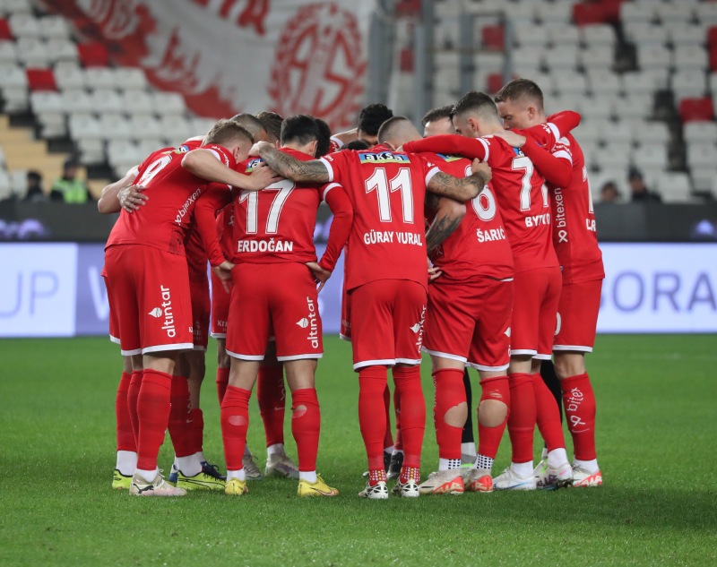 Thông tin trước trận đấu Antalyaspor vs Besiktas