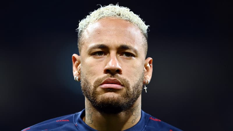 Vậy Neymar đá vị trí nào? Tìm hiểu ngay ở phần sau.