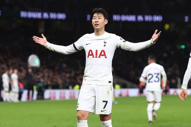 Son Heung Min bị phân biệt chủng tộc nặng nề sau trận thua trước Arsenal