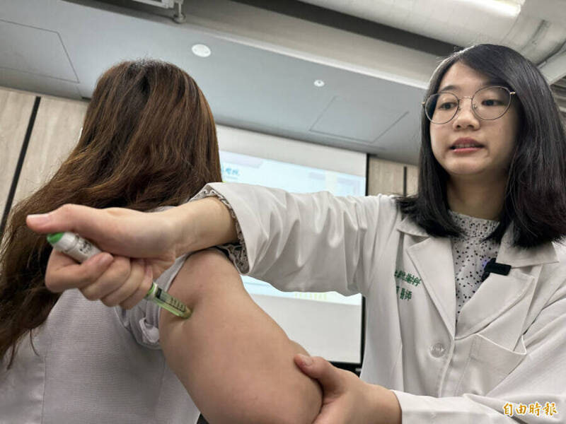 ไม่ต้องฉีดทุกวัน? การทดลองรักษาเบาหวานแบบใหม่ในมนุษย์ ลุ้นคุมน้ำตาลอยู่หมัดด้วยการฉีดเพียงเข็มเดีย